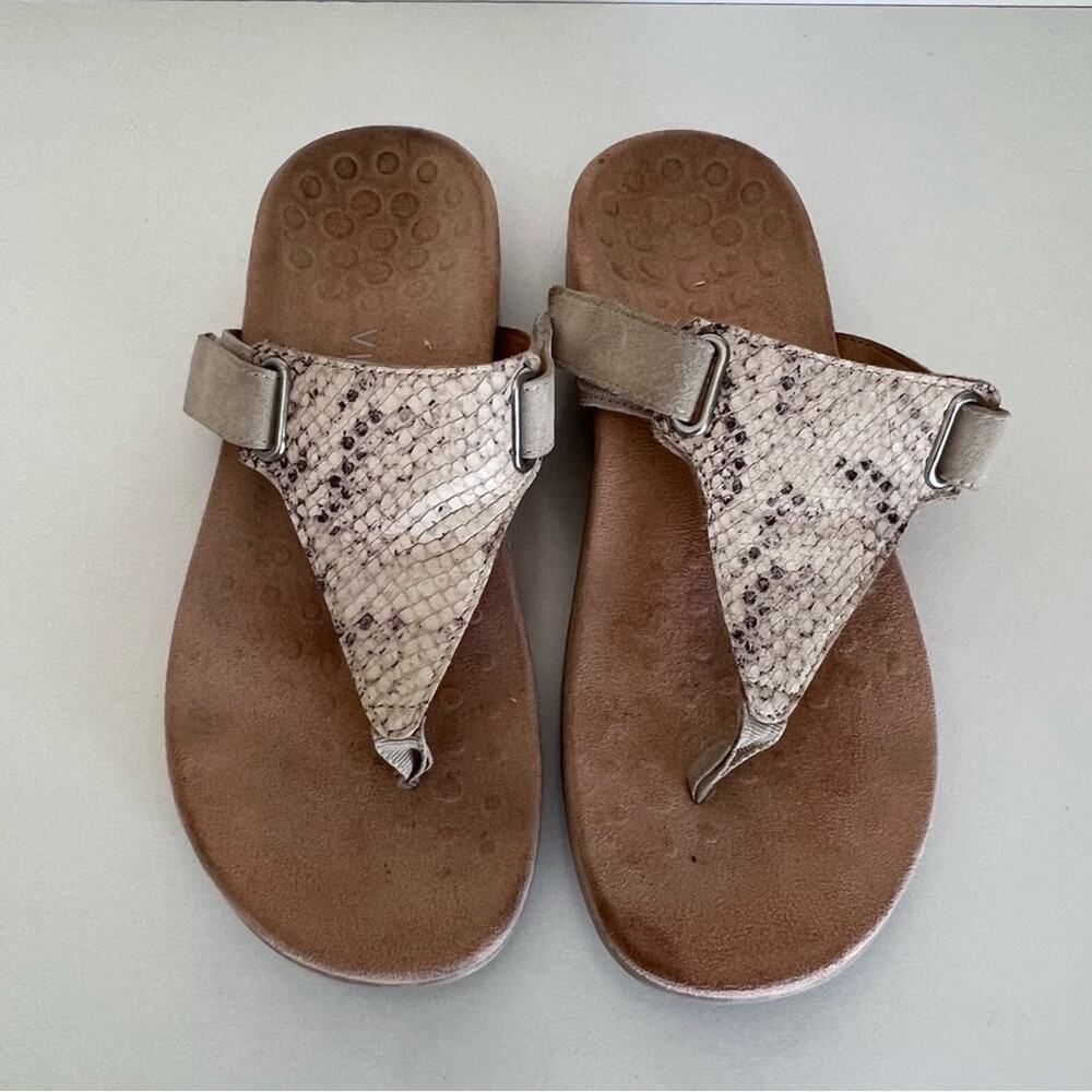 Vionic Wanda‎ Sandals - Picture 3 of 6